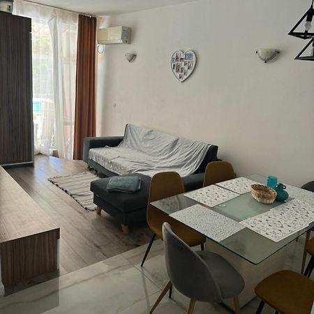 Апартамент На Солнечном Берегу Sluneční pobřeží Exteriér fotografie